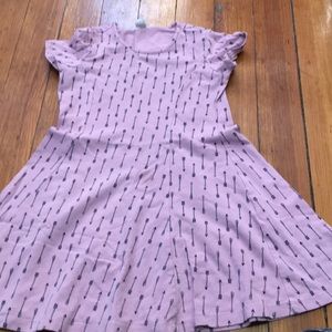 I’m am selling a mini T-shirt dress